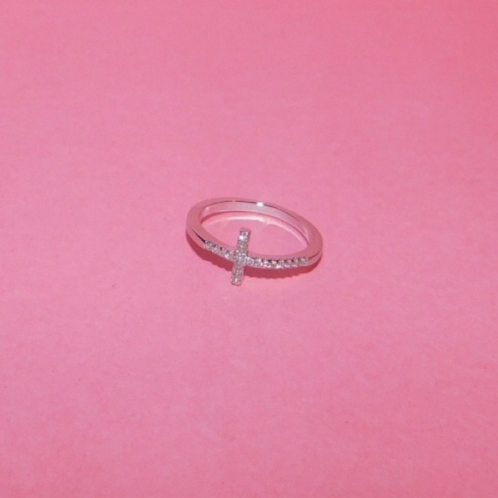 NWOT - Faith Ring - Sterling Silver Cross-Shaped Ring